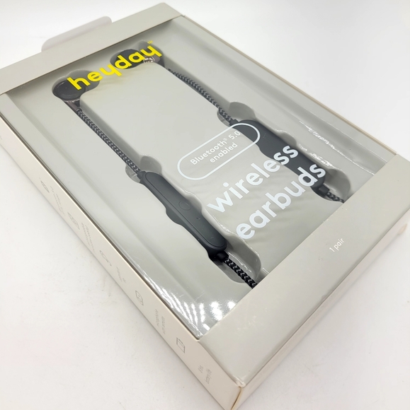 Matte Black Bluetooth Wireless Earbuds With Built-in Mic - Heyday - Picture 6 of 9